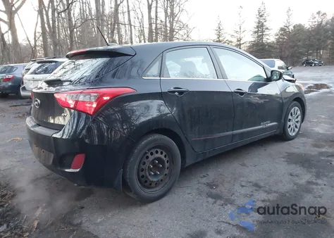 2016 Hyundai Elantra Gt z USA, uszkodzony, nr VIN KMHD35LH3GU321701